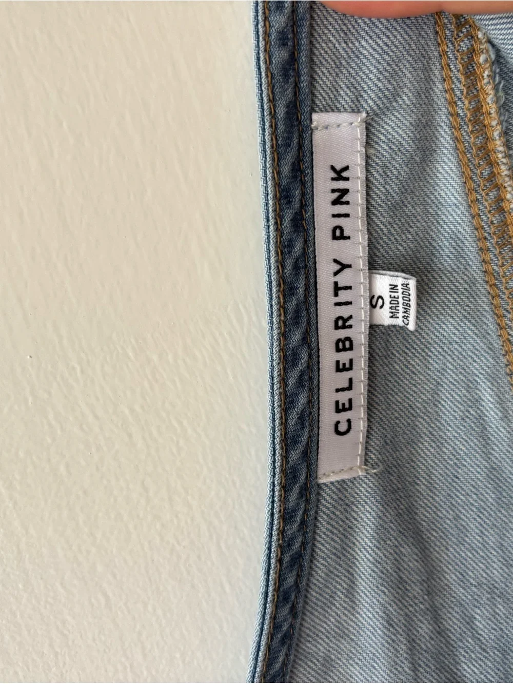 Celebrity Pink light blue